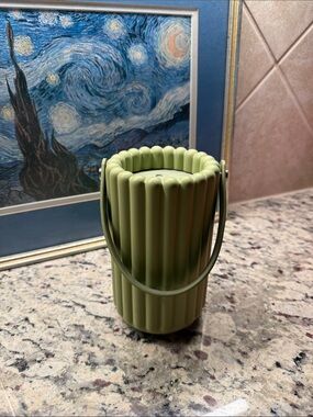 Seasons Aero Portable Waterless Matcha Green Diffuser with Carry Handle